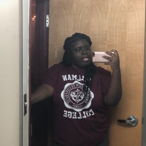 Meet your Posher, Kimberly